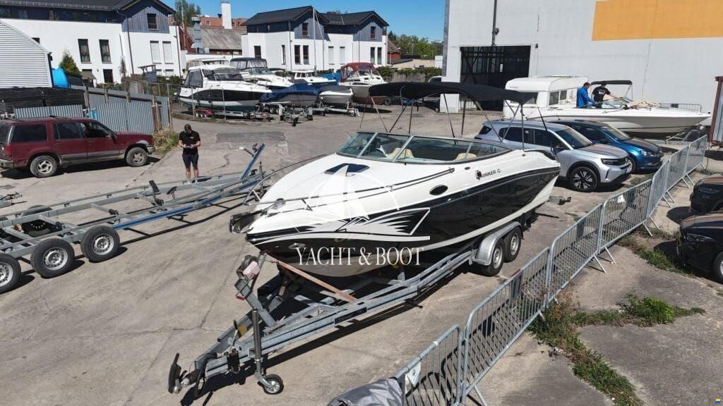 Rinker 246 Captiva CC