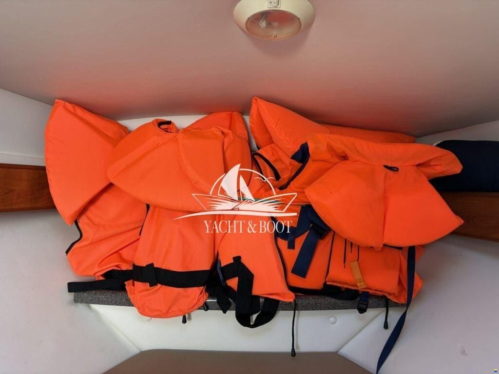 Rinker 246 Captiva CC