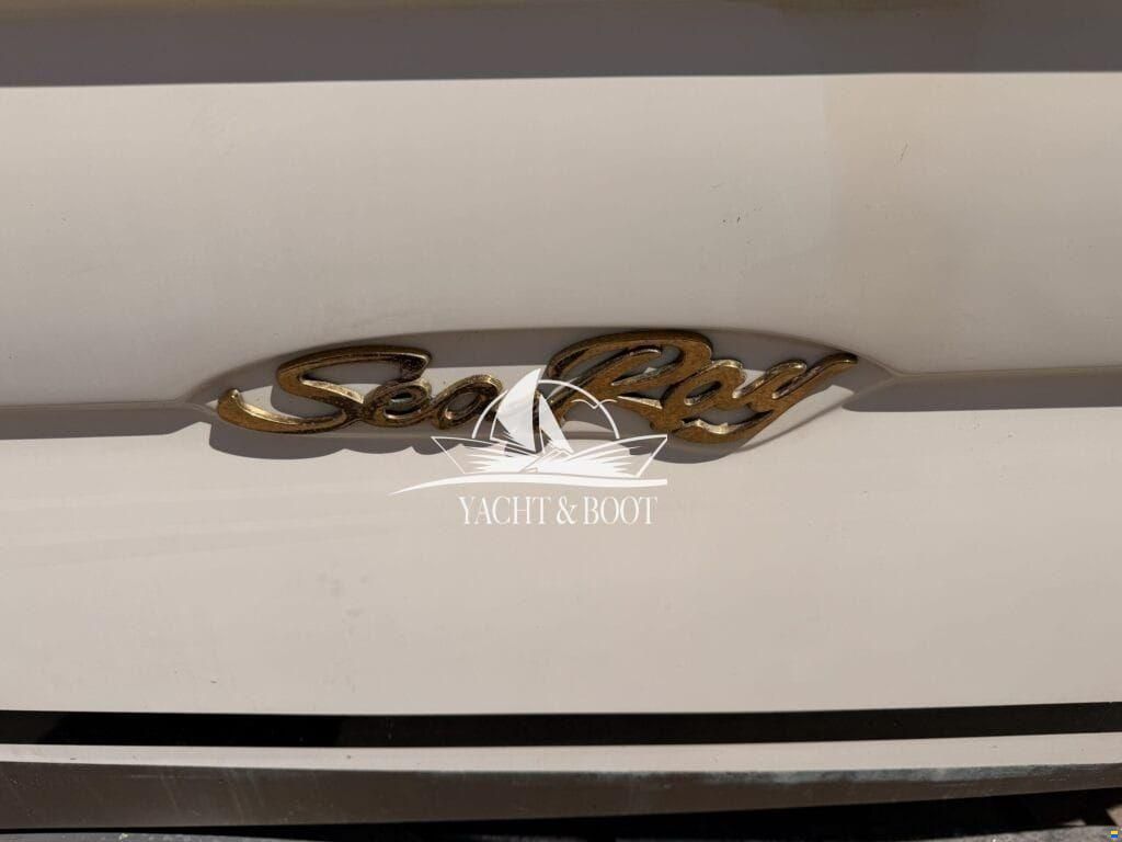 Sea Ray CB 200 Signature
