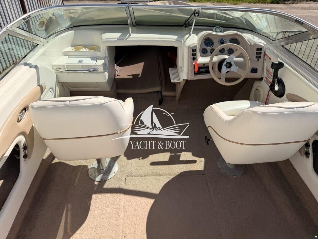Sea Ray CB 200 Signature