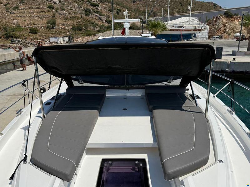 Sunseeker Predator 55 EVO