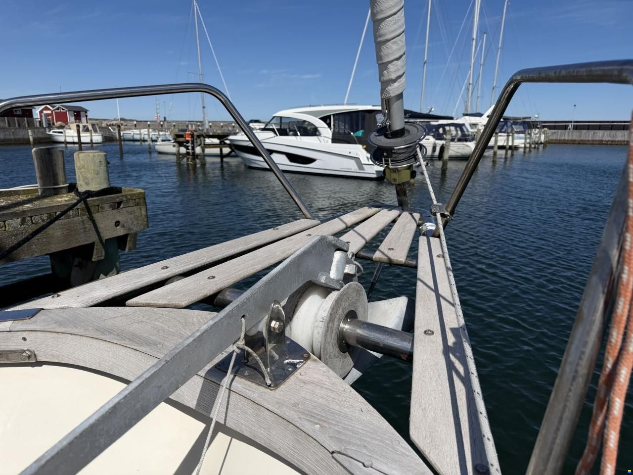 Nauticat 33