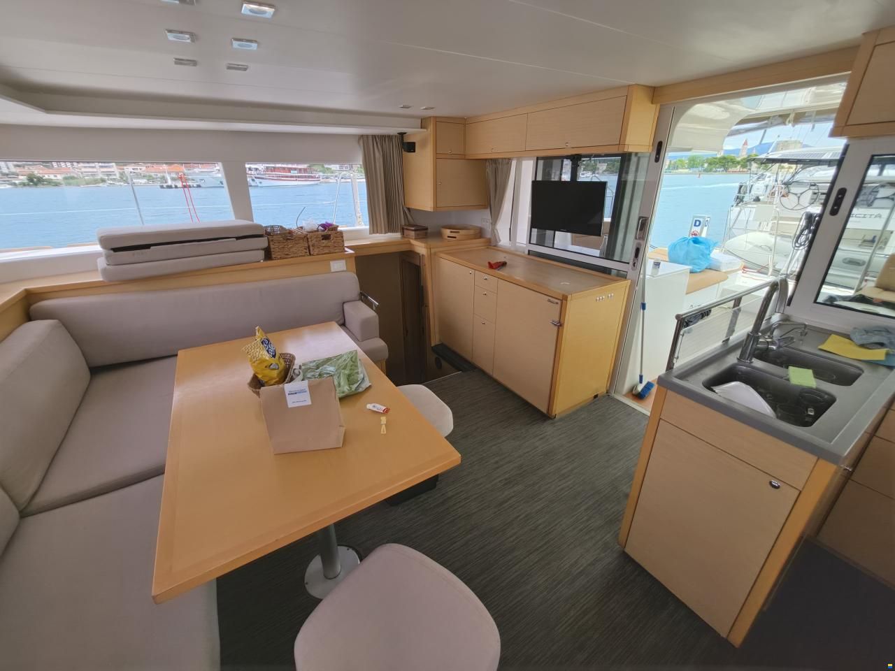 Lagoon 450 F