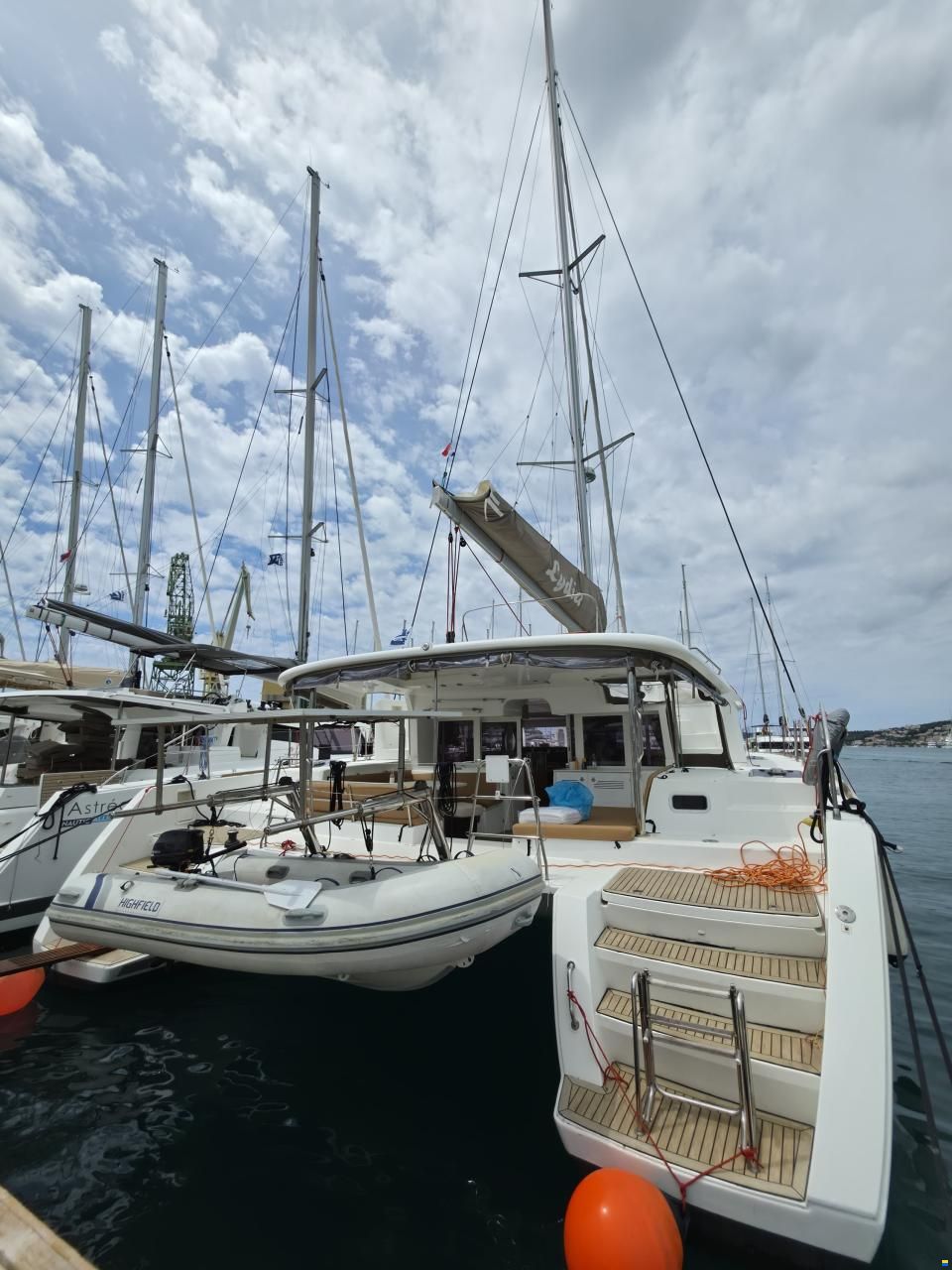 Lagoon 450 F