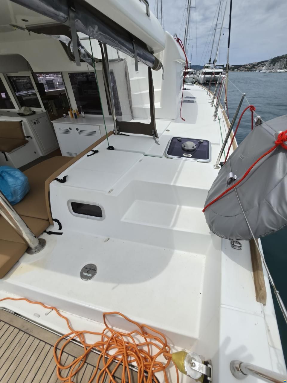 Lagoon 450 F