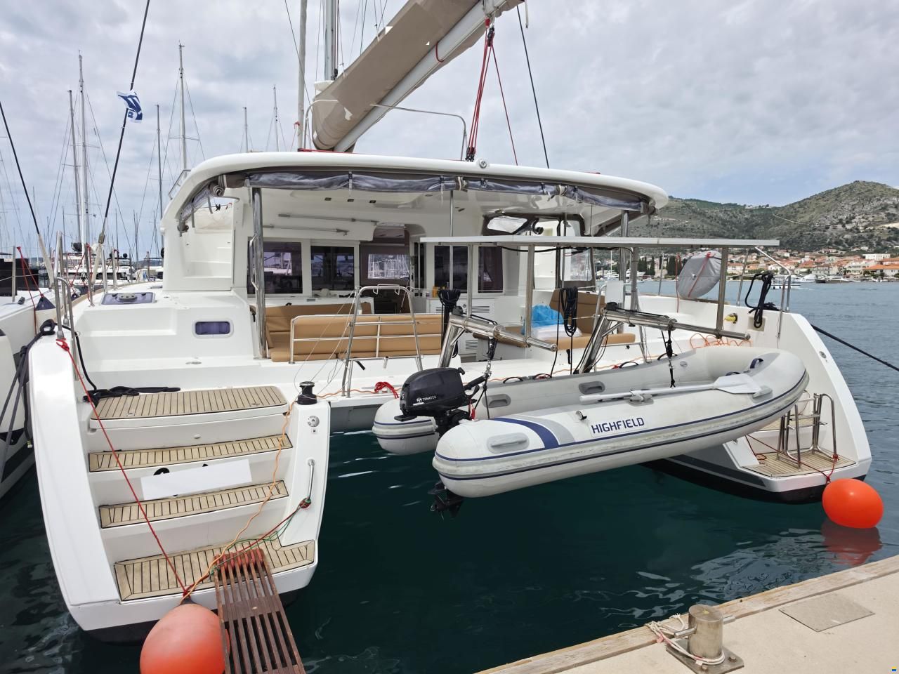 Lagoon 450 F