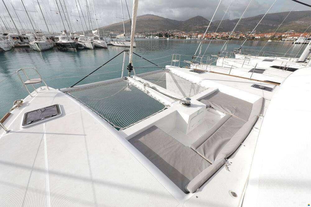Lagoon 450 F