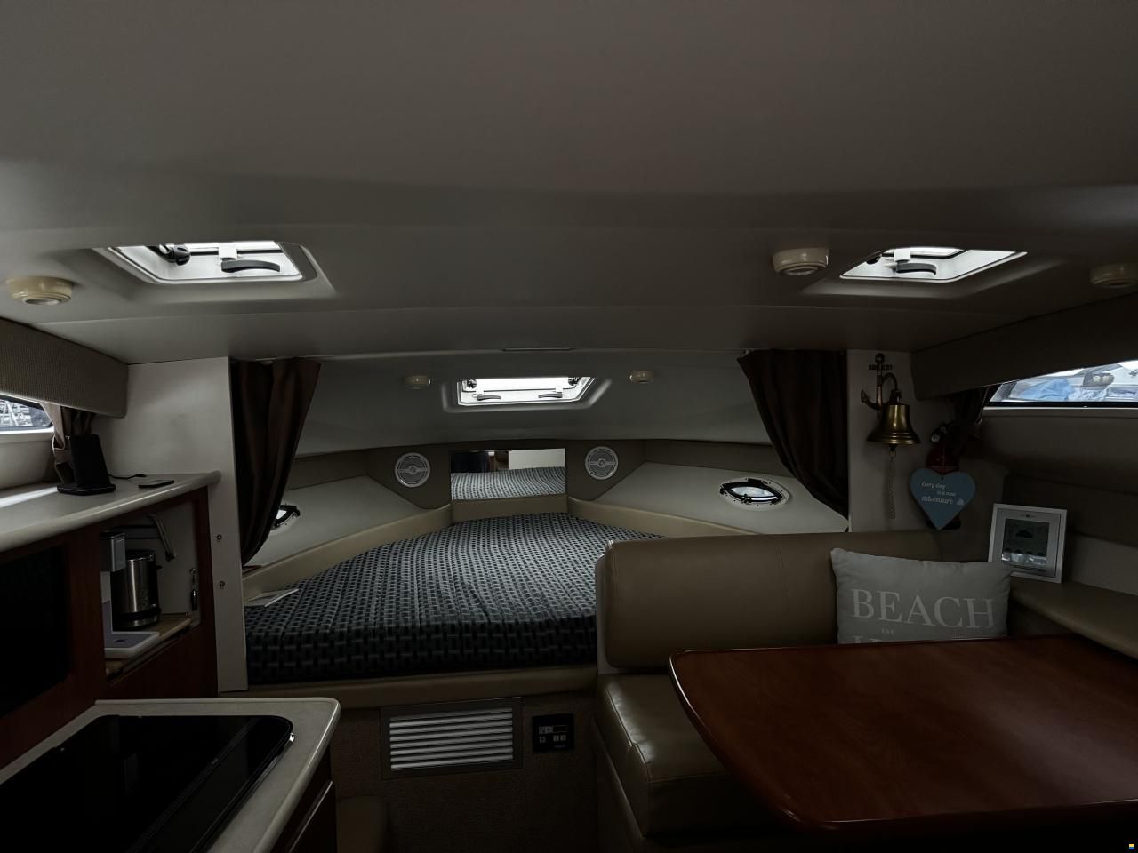 Bayliner 285