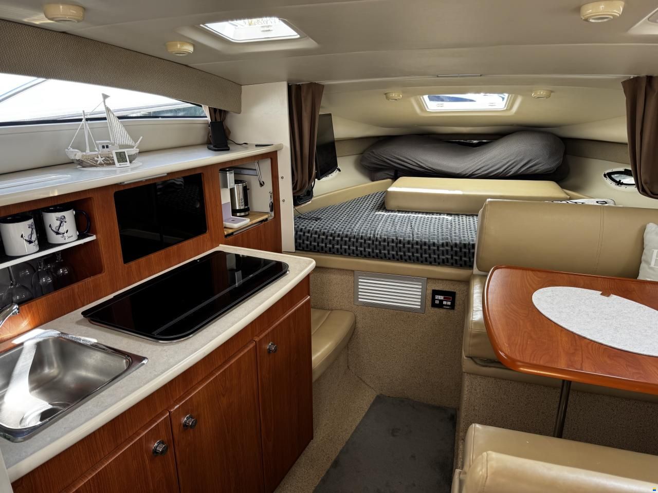 Bayliner 285