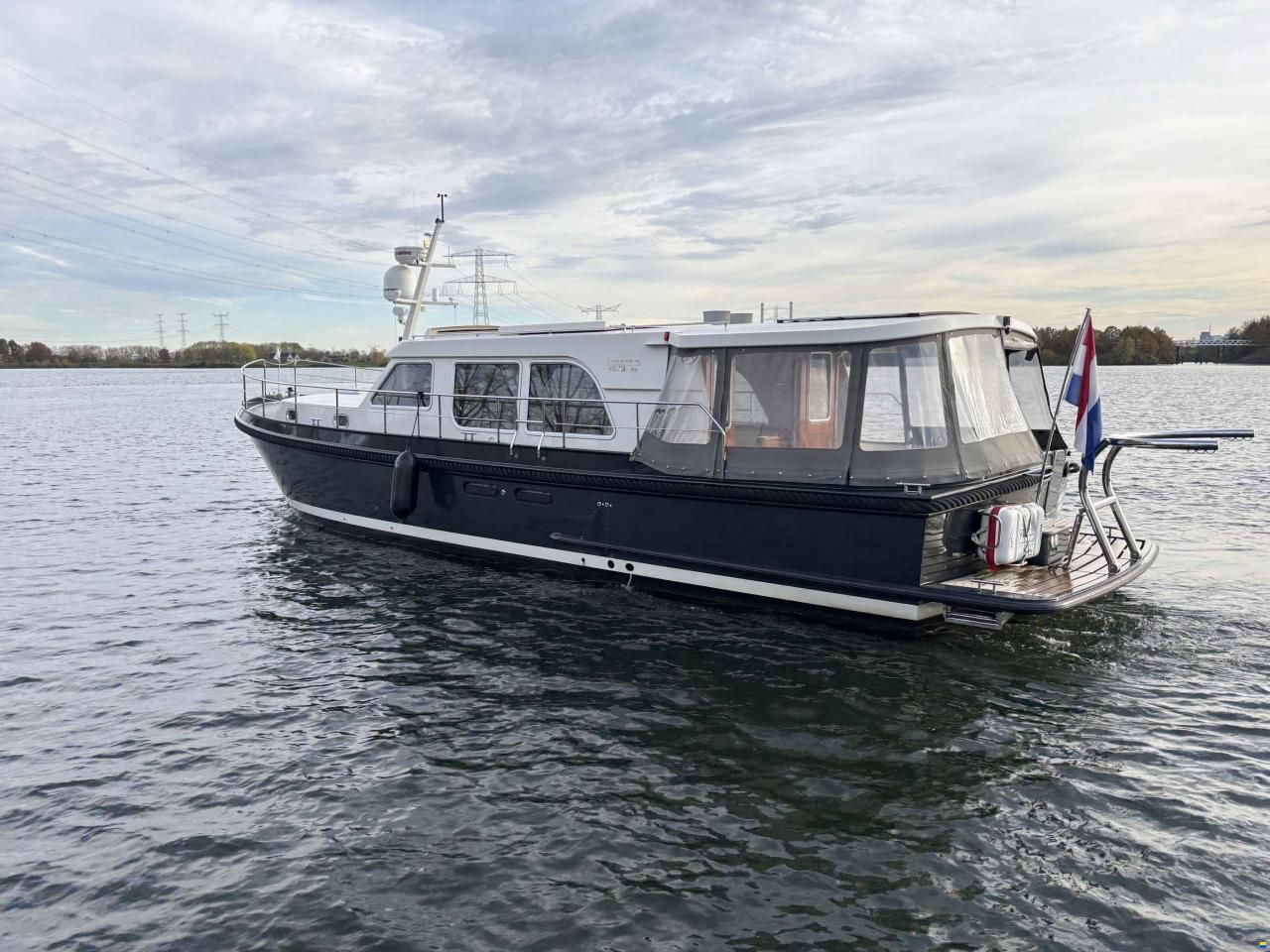 Linssen Grand Sturdy 43.9 Sedan Twin