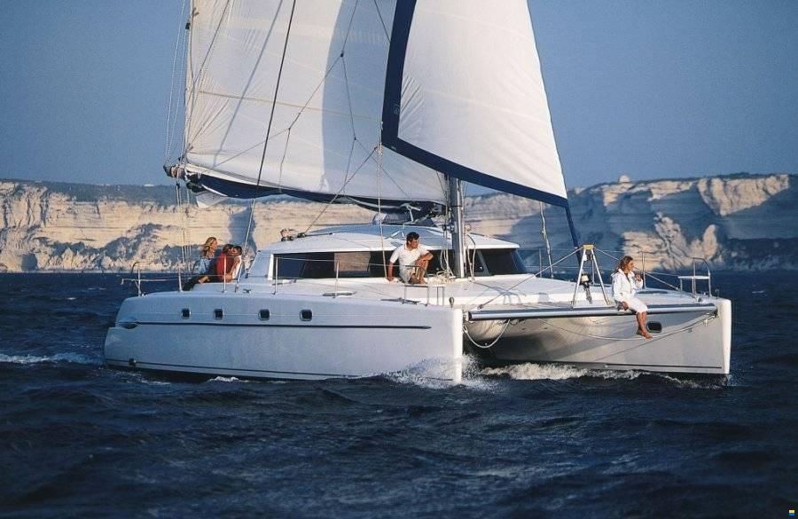 Fountaine Pajot Belize 43
