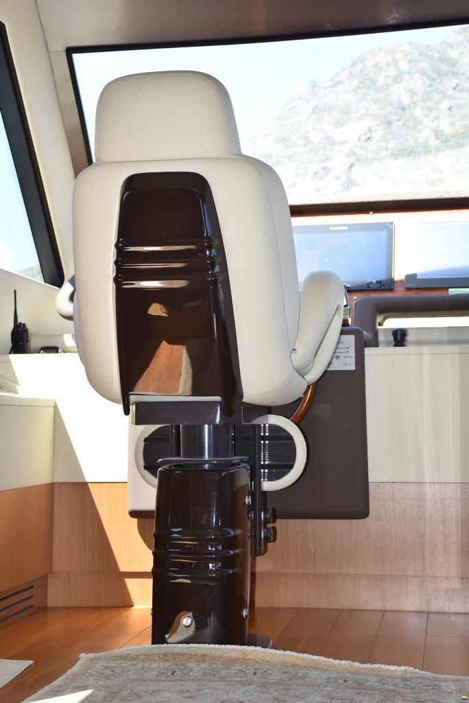 Ferretti ALTURA 840