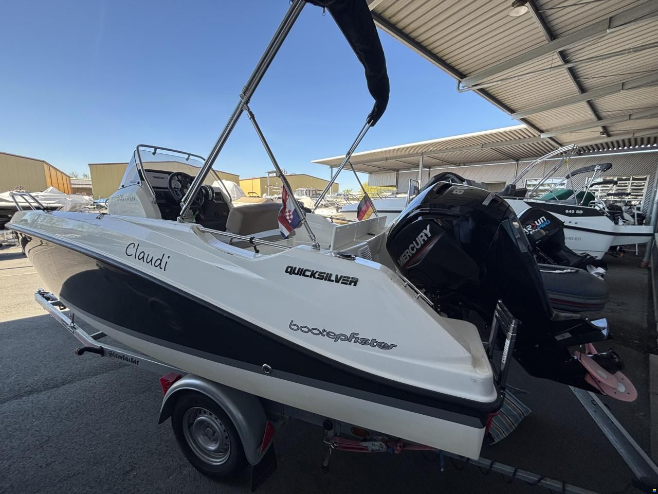 Quicksilver Activ 505 Open