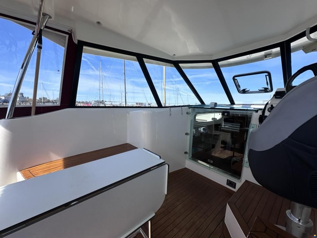 Delphia Escape 1050