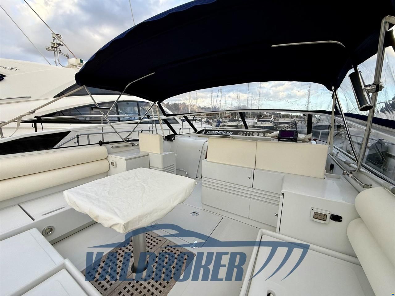 Pershing 40