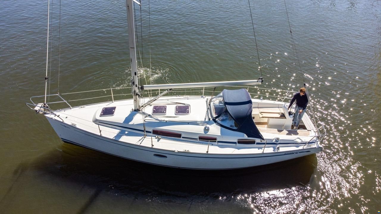 Bavaria 35