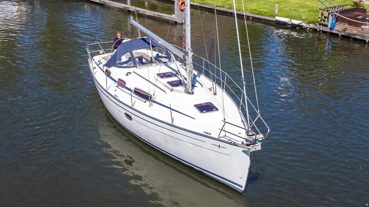 Bavaria 35