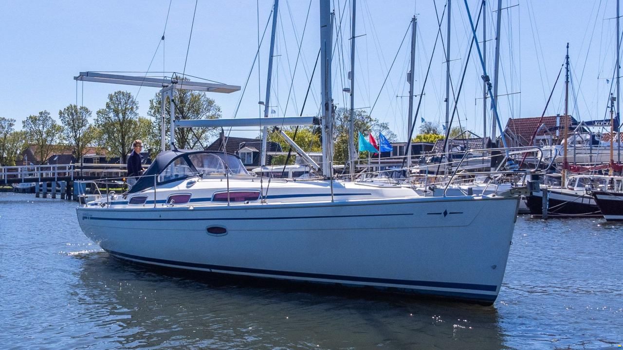 Bavaria 35