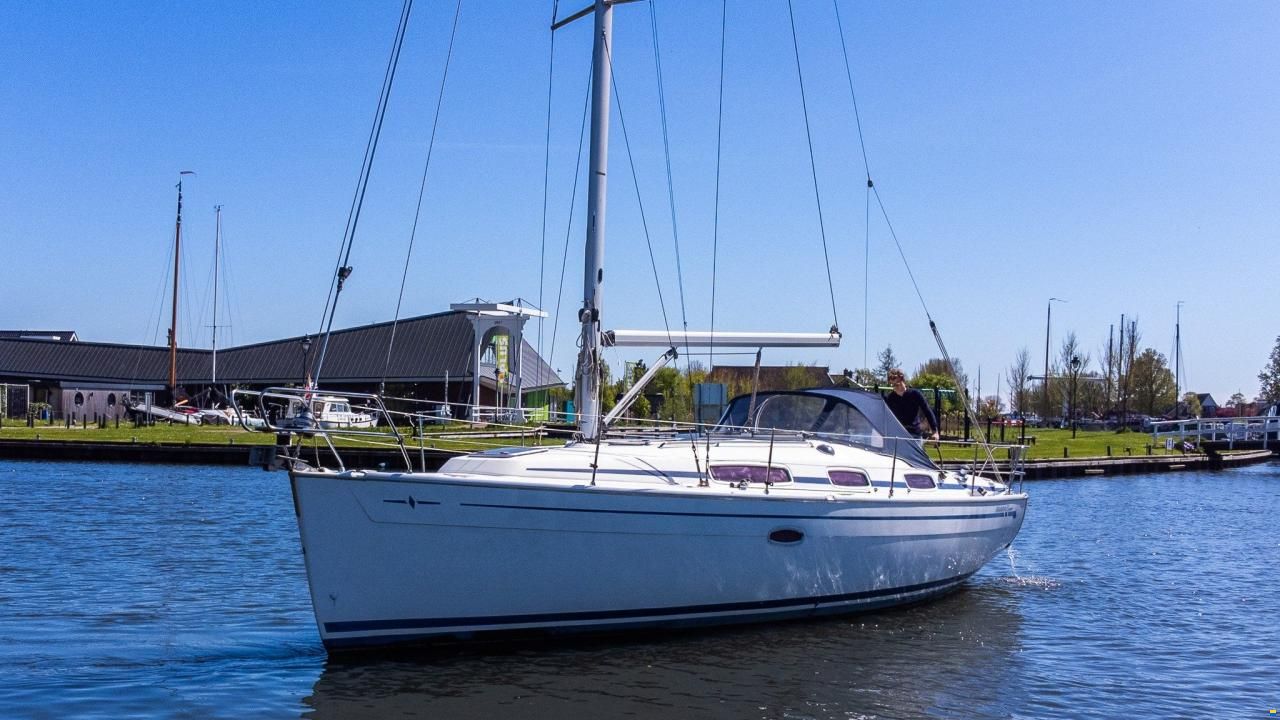 Bavaria 35