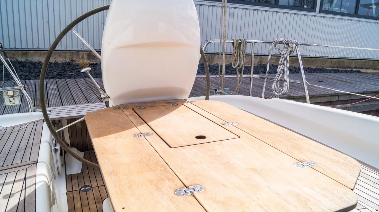 Bavaria 35