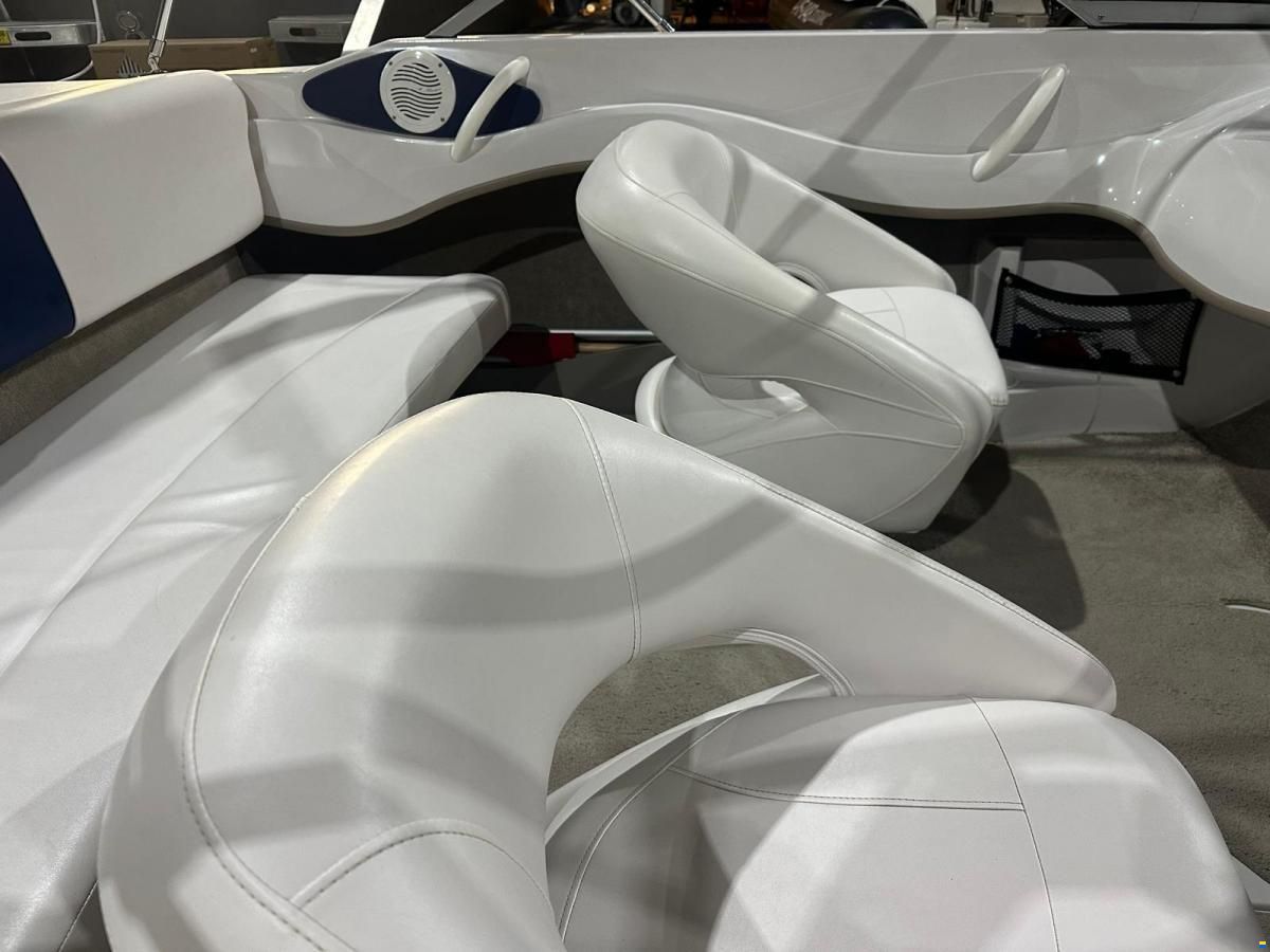 Four Winns 180 LE Bowrider