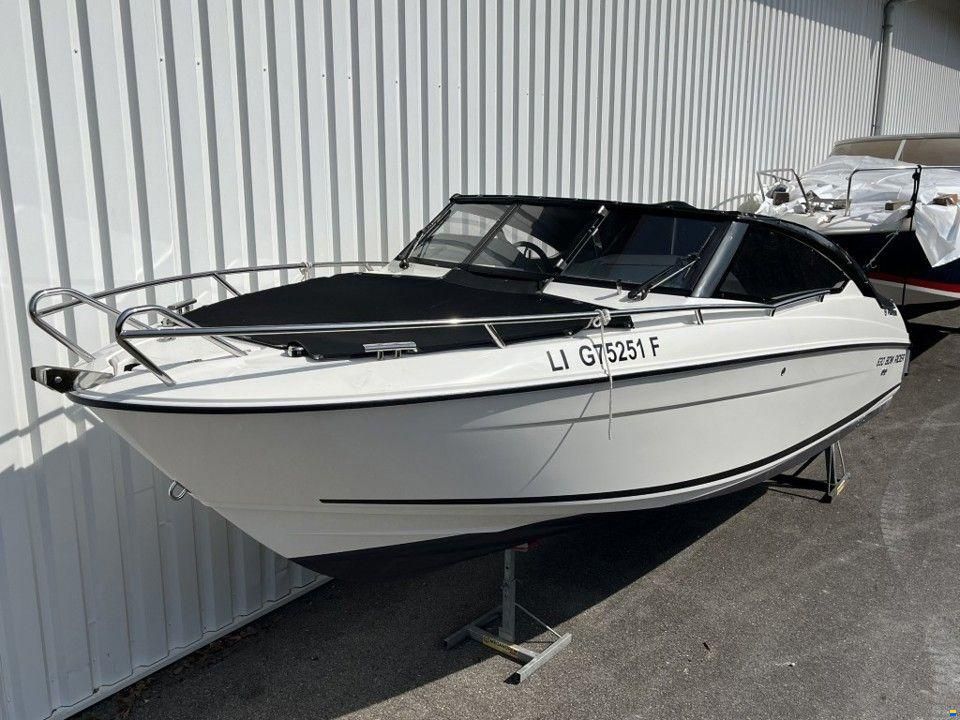 Parker 630 Bowrider