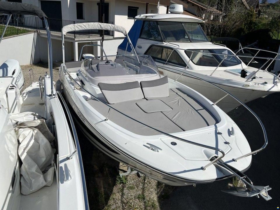 Jeanneau CAP CAMARAT 7.5 WA SERIE2