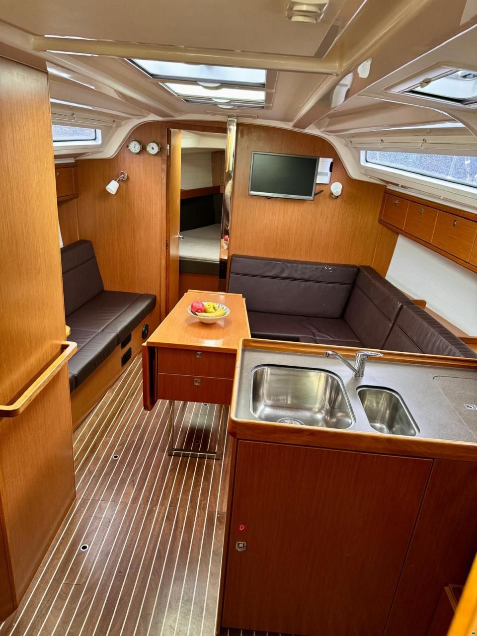 Bavaria 37 CRUISER