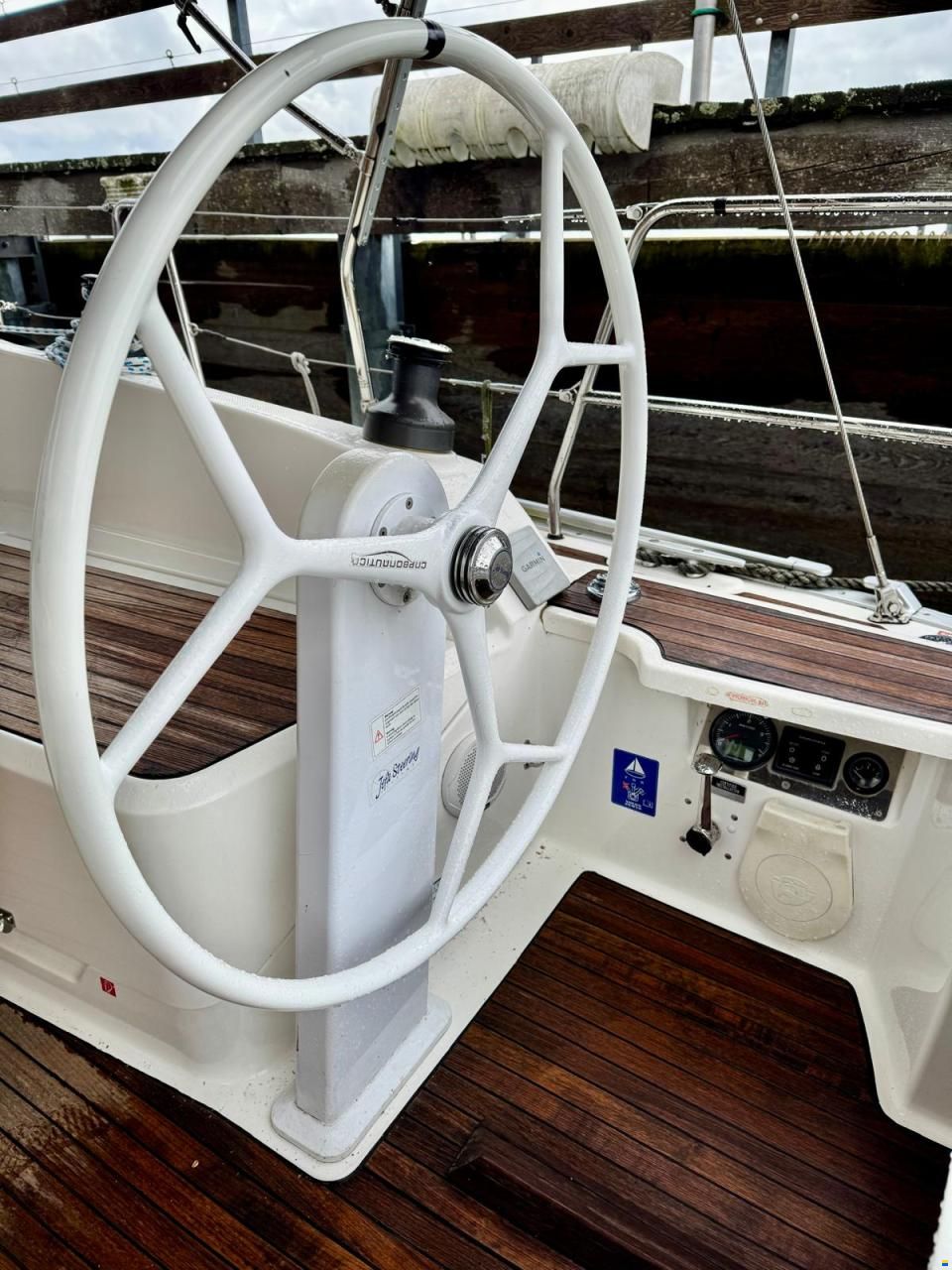 Bavaria 37 CRUISER