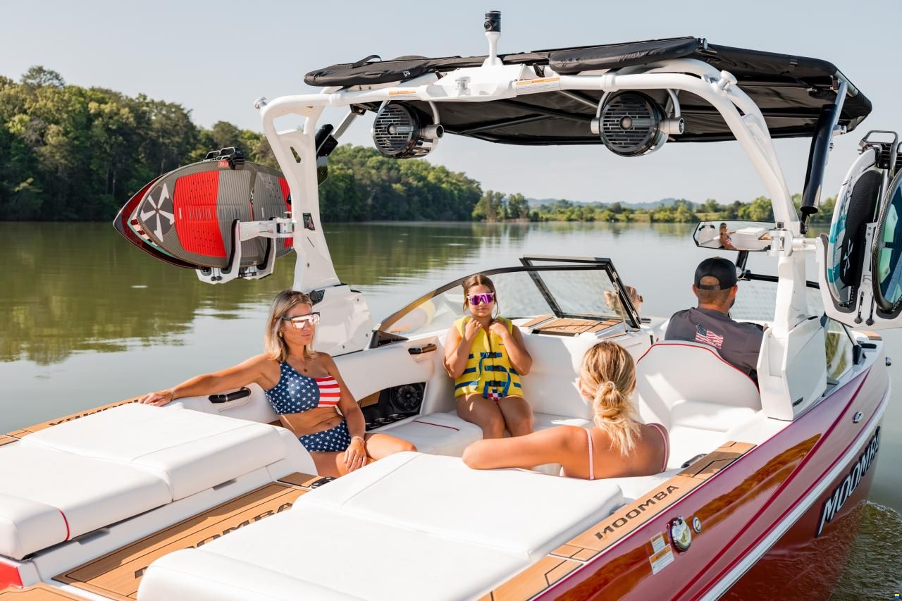 Moomba Demo 2025 - Shooting Boot
