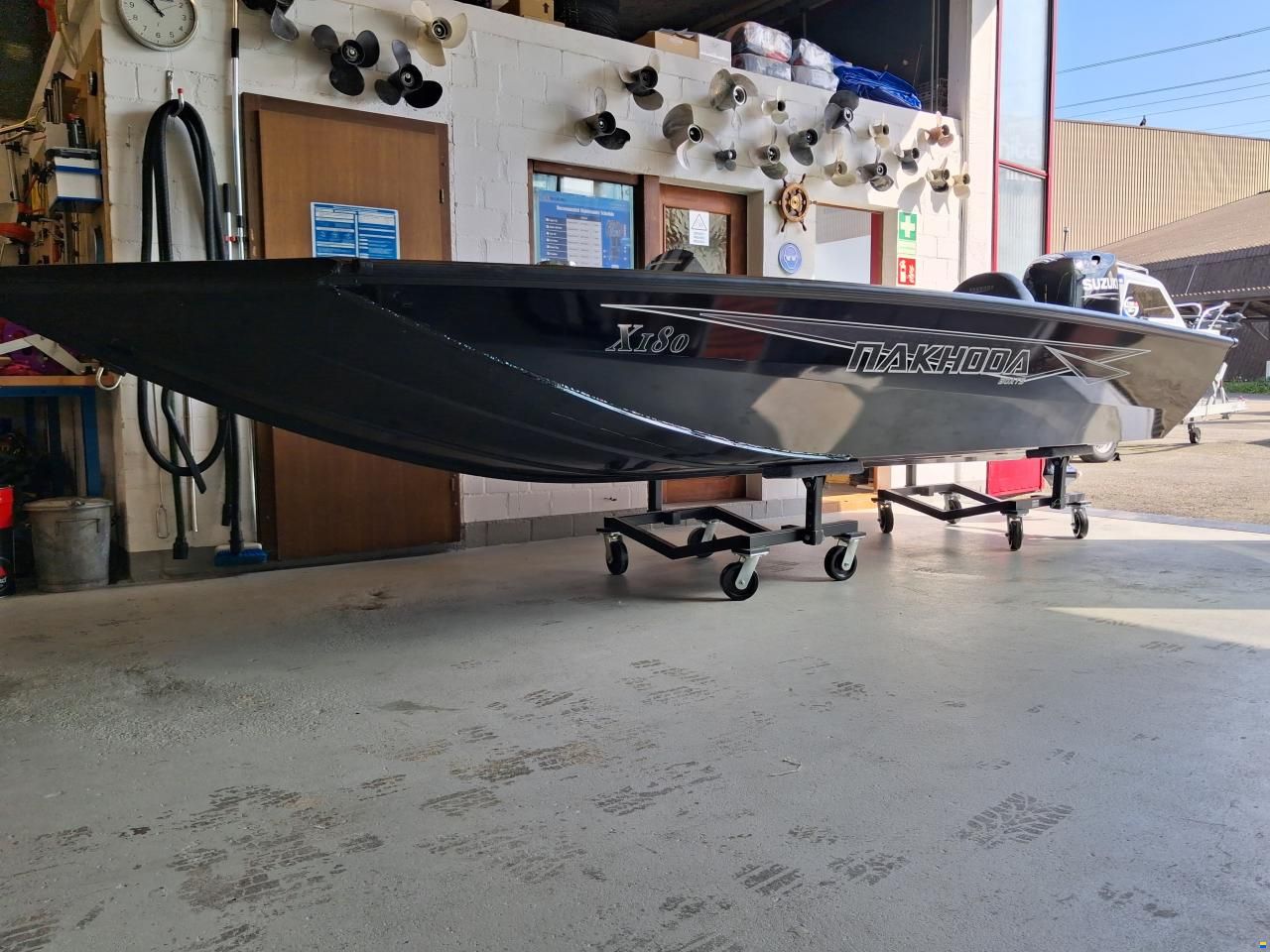 Nakhoda X180