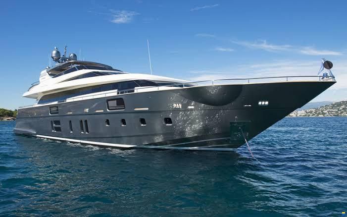 Canados 110 ft 2013 -Negotiable