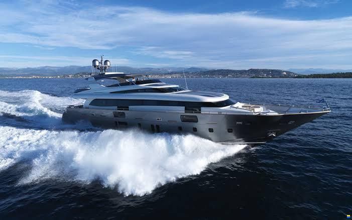 Canados 110 ft 2013 -Negotiable