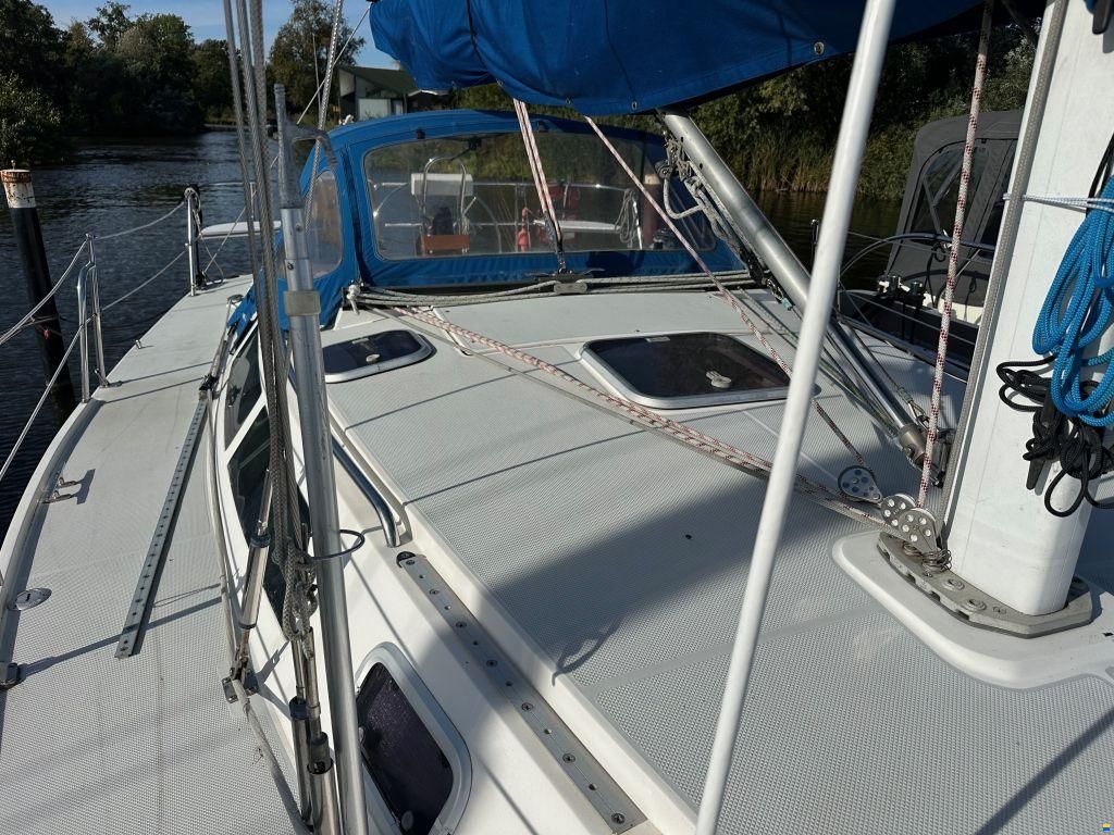 Catalina 320