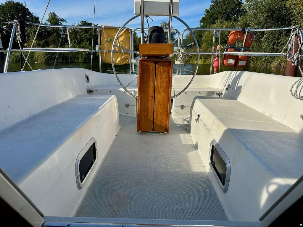 Catalina 320