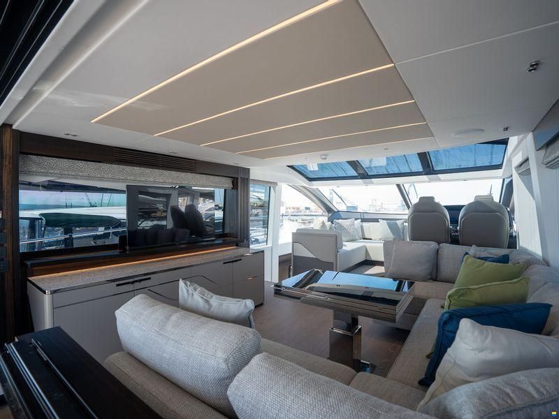 Sunseeker Predator 75