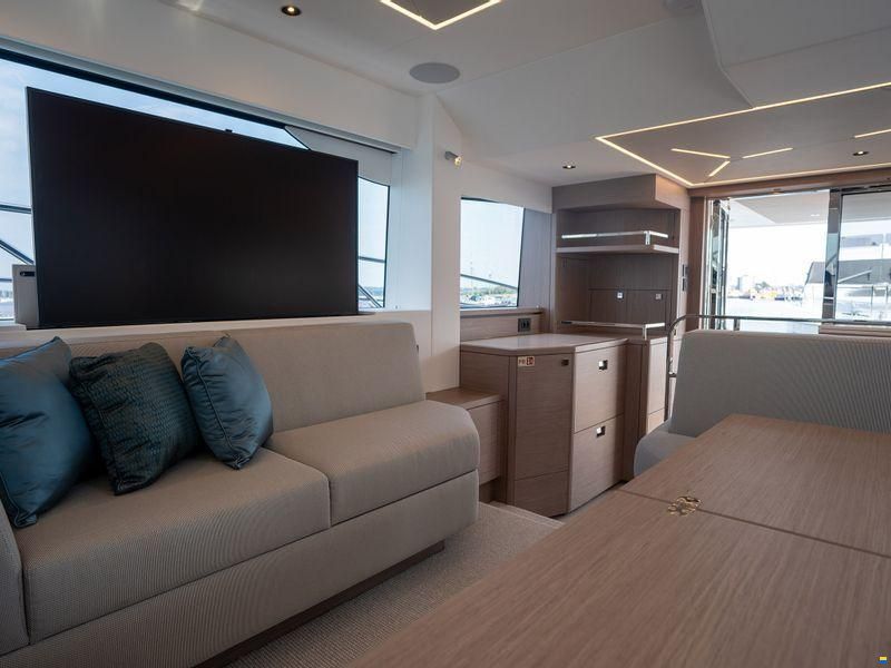 Sunseeker Manhattan 55