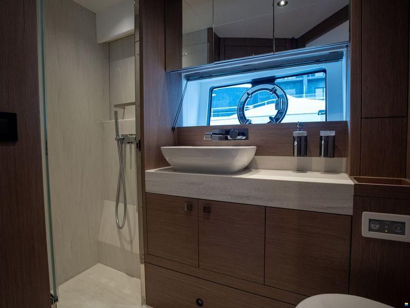 Sunseeker Manhattan 55