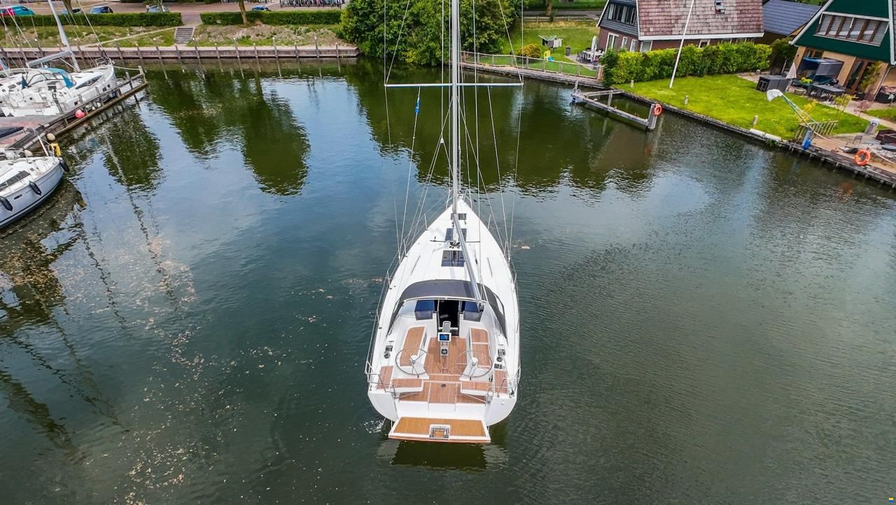Hanse 388