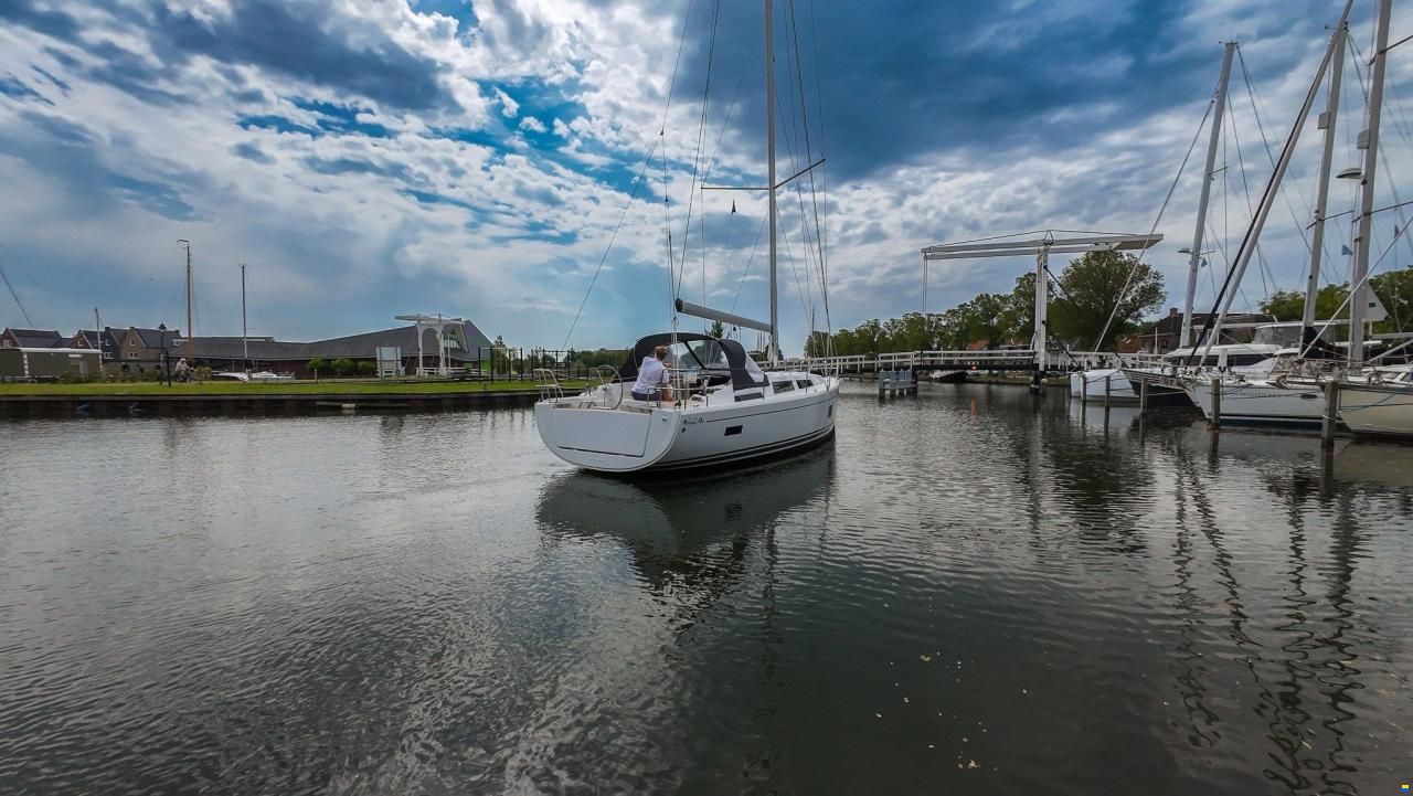 Hanse 388