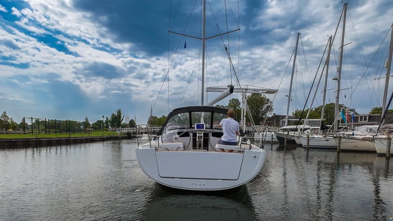 Hanse 388
