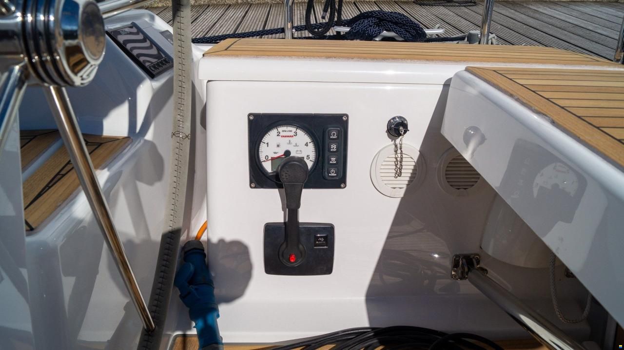 Hanse 388