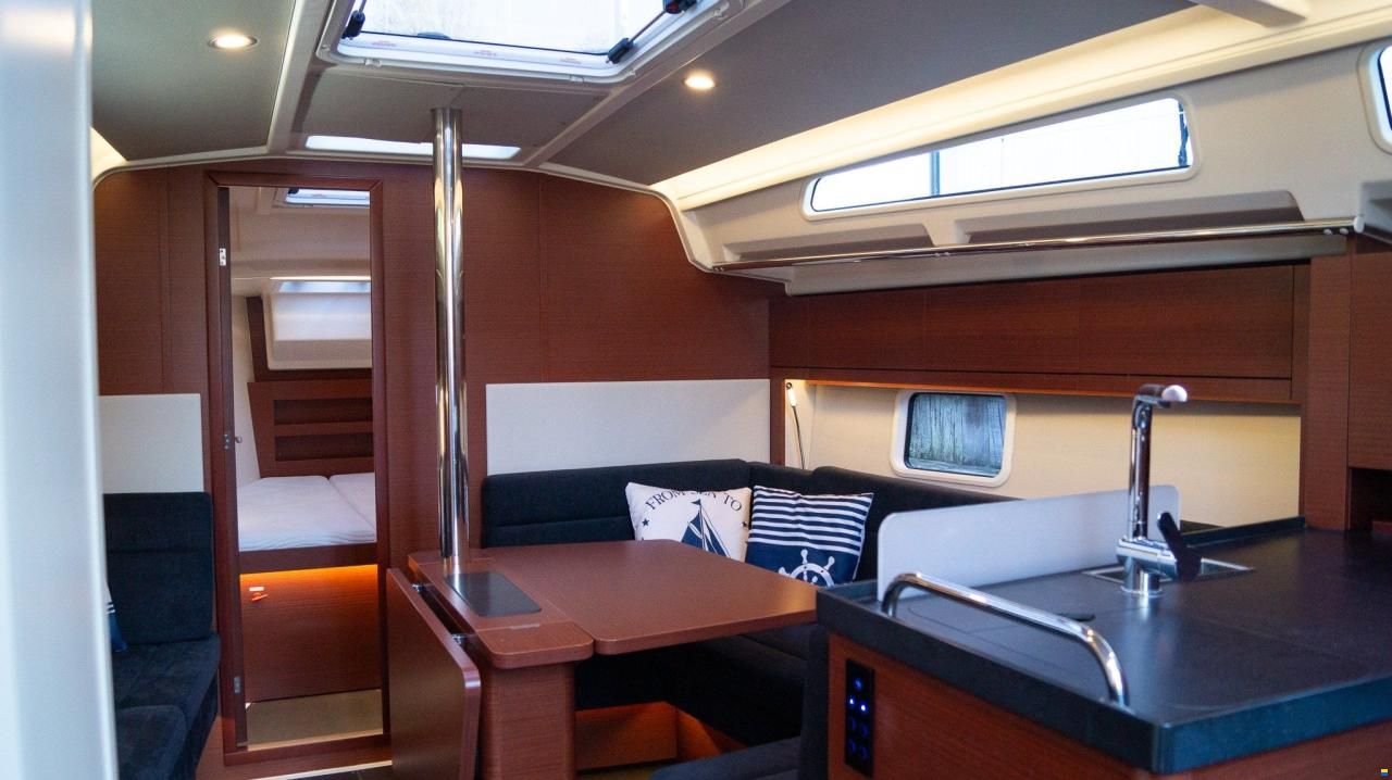 Hanse 388