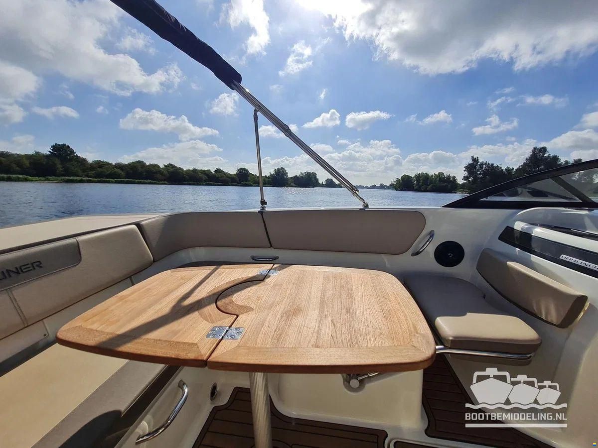 Bayliner VR6 Bowrider
