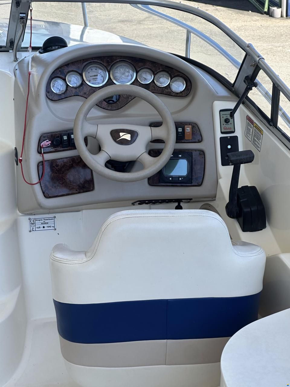 Stingray 240cx