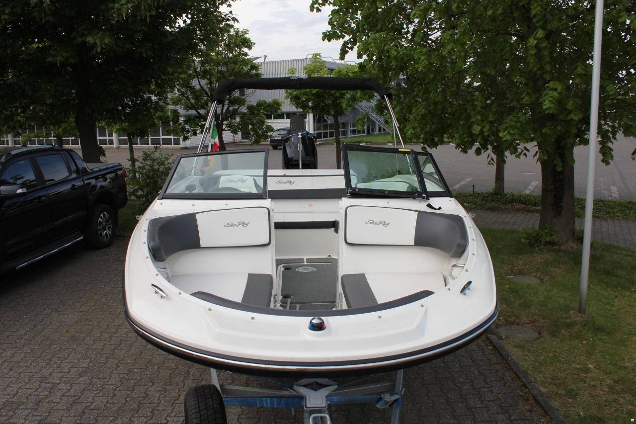 Sea Ray 190 SPOE