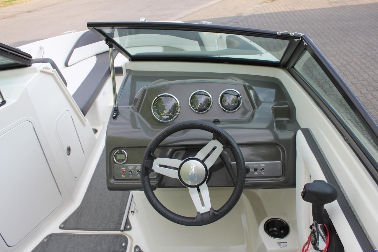 Sea Ray 190 SPOE