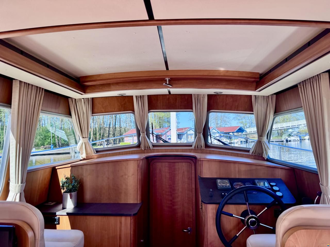 Linssen Grand Sturdy 25.9