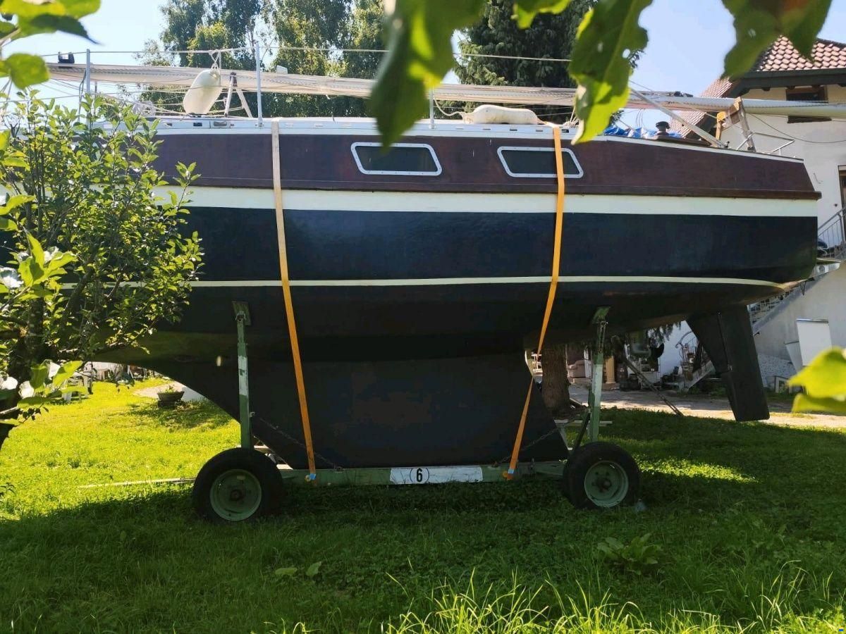 AL Custom Werftbau-Yacht