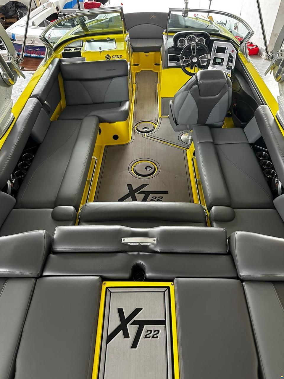 MasterCraft XT22